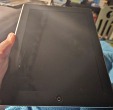 Apple iPad 4th Gen. 16GB, Wi-Fi, 9.7in - Black