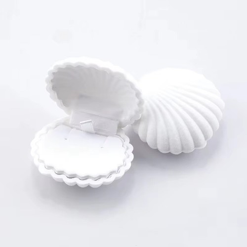 Shell velvet jewelry box - shell, ring