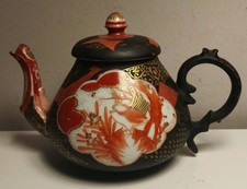 ANTIQUE JAPANESE SATSUMA/KUTANI PORCELAIN TEAPOT MEIJI PERIOD unusual