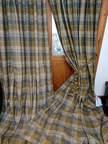 Huge wool tartan curtains - huge, curtains.