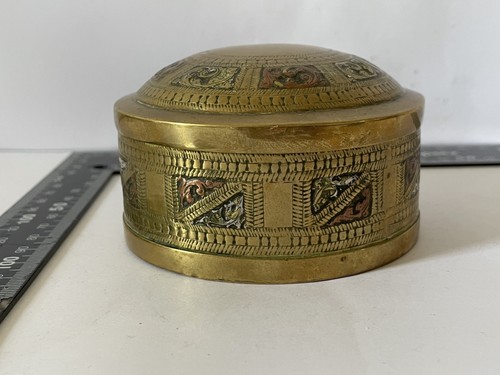 Unusual vintage brass betel - brass,
