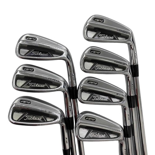 Titleist right handed - handed, set