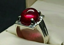 Cabochon Pigeon Red