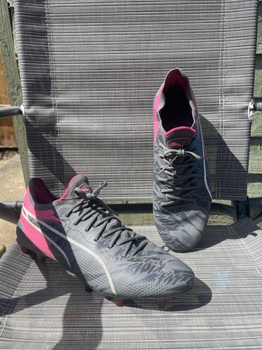 Puma king ultimate uk8 - uk8.5, pink