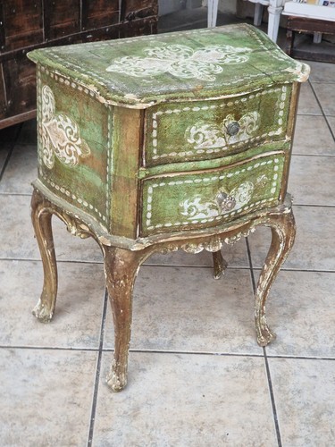 Small florentine baroque style - small,