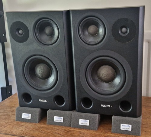 Fostex pm641 studio monitors - fostex,
