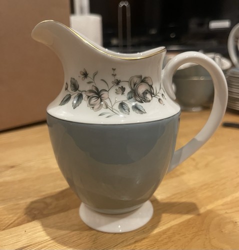 Royal doulton rose - rose, elegans