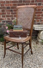 Elegant Victorian Bedroom Nursing Chair