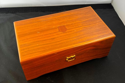 Vintage reuge music box - box, 3/72