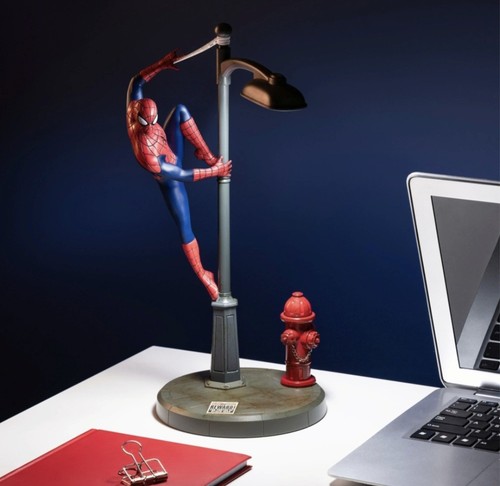 Spider man figurine lamp - spider-man,