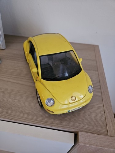 Volksvagen new beetle 24 - new,