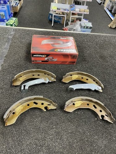 Rear brake shoes - brake, set
