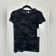 Athleta Momentum Camo Black