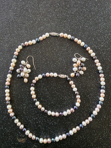 Fresh water pearls earrings - fresh,