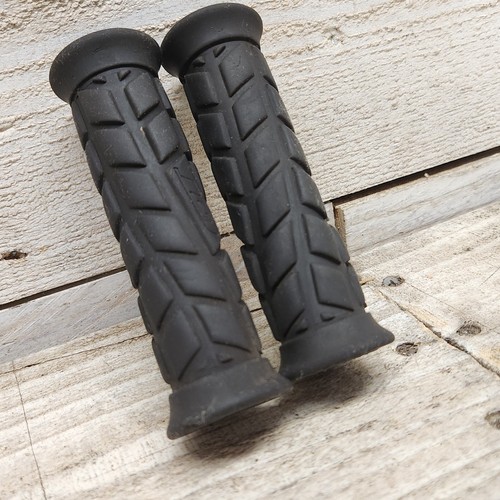1992 interceptor bmx grips - gt,