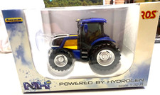NEW HOLLAND HYDROGEN POWERED 4x4 AWD FARM TRACTOR.ROS. 1:32 Scale. BOX STORED.