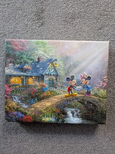 Mickey and minnie - mickey,