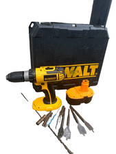 DEWALT DC725 CORDLESS DRILL + 3.0 BATTERY + BOX + DRILL BITS
