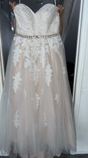 Beautiful UK Wedding Dress Size 24