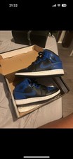 Nike Air Jordan 1 Mid Hyper