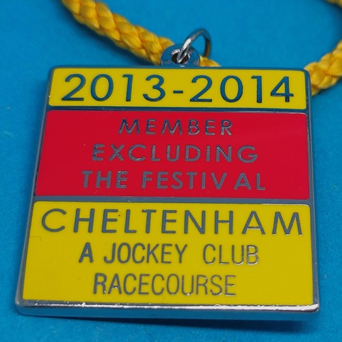 Cheltenham horse racing - cheltenham,