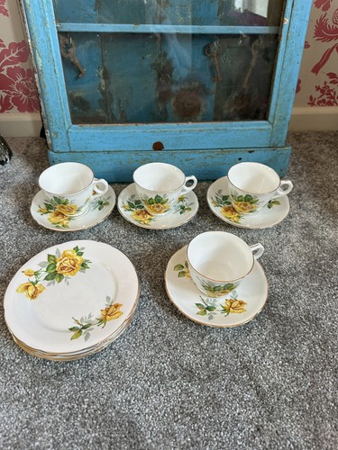 Pretty royal stafford - pretty, vintage