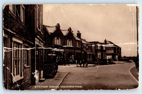 Postcard manningtree station - postcard,