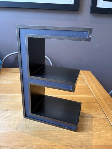 Reclaimed metal letter - metal, 3d