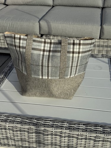 Grey tartan canvas beach - canvas,