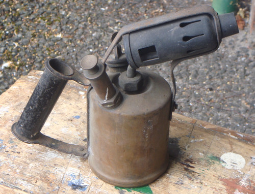 Governor brass paraffin blow - paraffin,