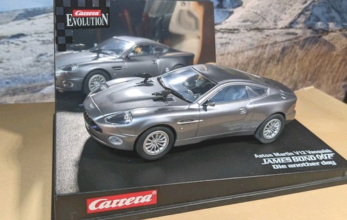 Carrera aston martin v12 - 1:32,