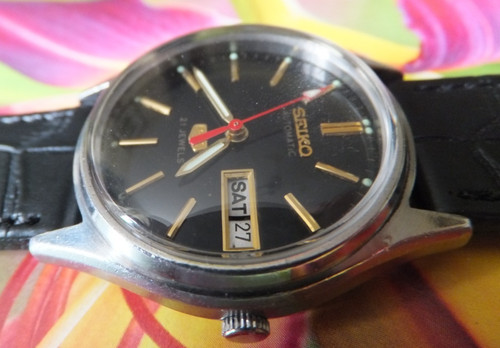 Seiko black dial - seiko,