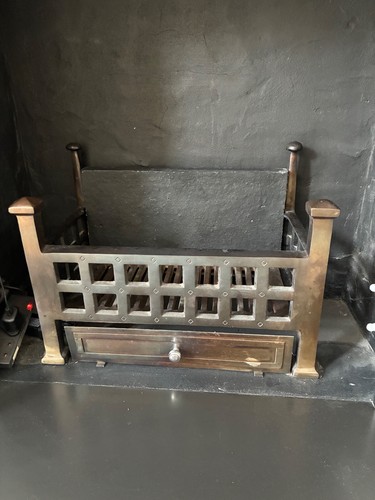 Heavy cast iron fire basket - cast,