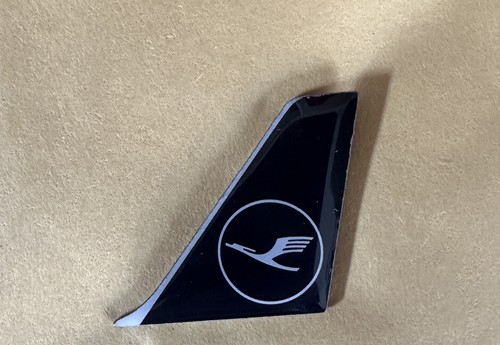 Lufthansa tail pin - lufthansa,