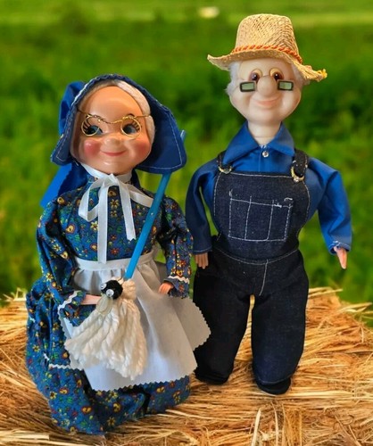 Kitschy grandma grandpa - kitschy,