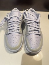 Women's Jordan 1 Low SE