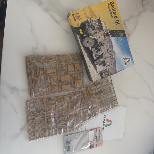 Italeri bedford ql medium - bedford,