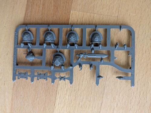 Deathwatch veternas shoulder - deathwatch,