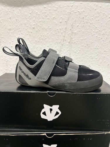 Evolv climbing shoes - climbing,