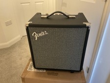 Fender Rumble 25 25W V3 Combo Bass Amplifier