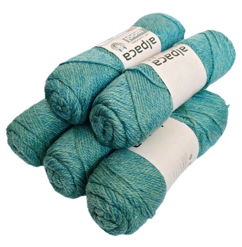 Aran alpaca yarn skeins x - yarn,