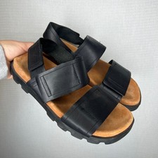 Camper Black Leather Hook and