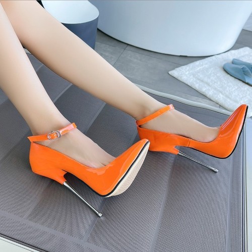 Women crossdressing leather - women,