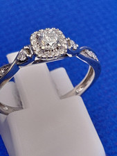 H Samuel 9 Carat White Gold