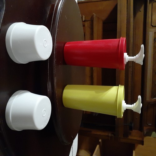 Tupperware condiment set - tupperware,