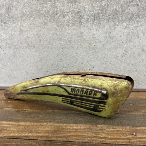 Vintage monark horn tank - horn,
