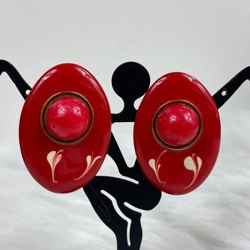 Vintage red enamel oval - red,