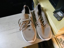 Primark beige & white trainer shoes size 8 wide fit