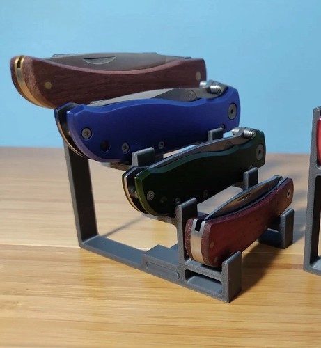 Pocket knife display stand - pocket,