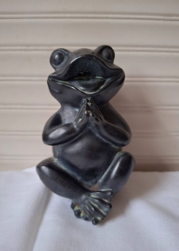 Black zen yoga meditating frog